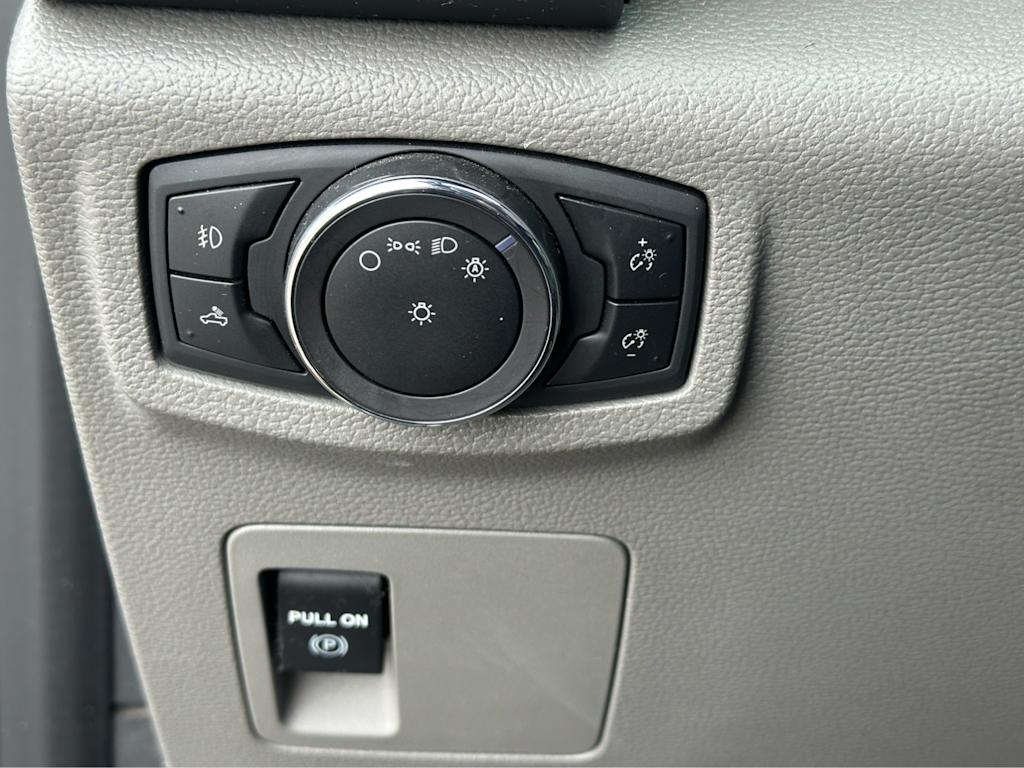 2018 Ford F-150 XL 18