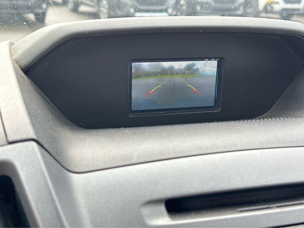 Thumbnail: 2015 Ford Transit Series - 18