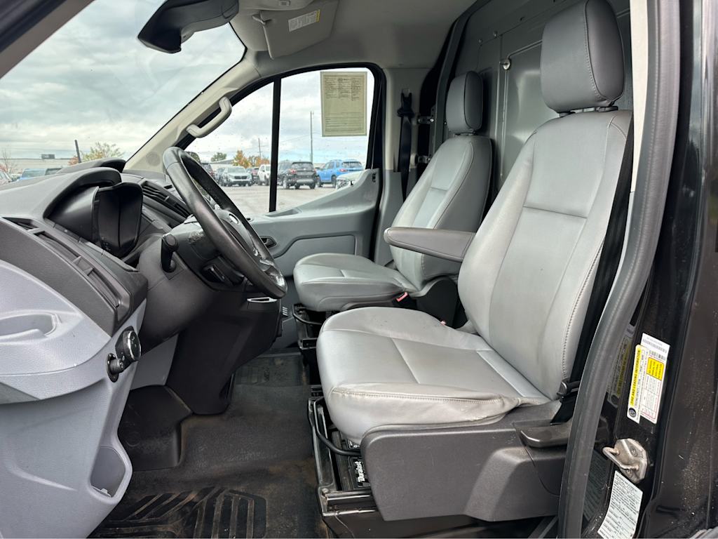 Thumbnail: 2015 Ford Transit Series - 27