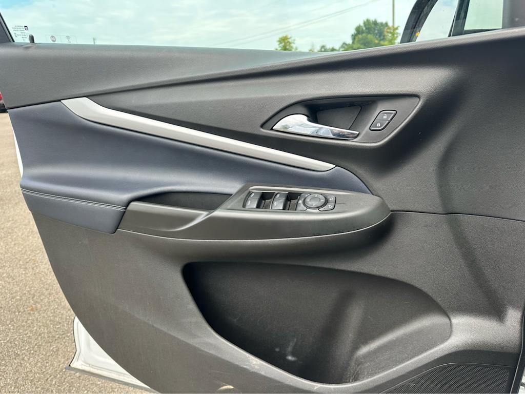 Thumbnail: 2022 Chevrolet Bolt EUV - 22