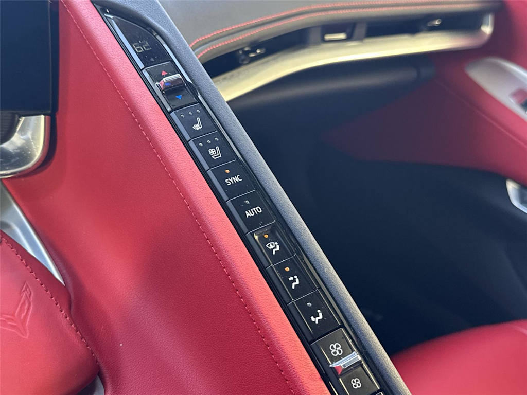 2023 Chevrolet Corvette 2LT - Photo 6