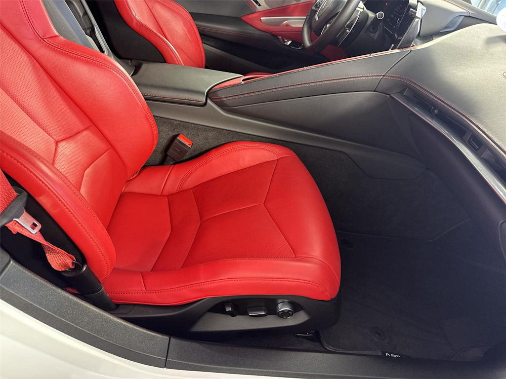2023 Chevrolet Corvette 2LT - Photo 18