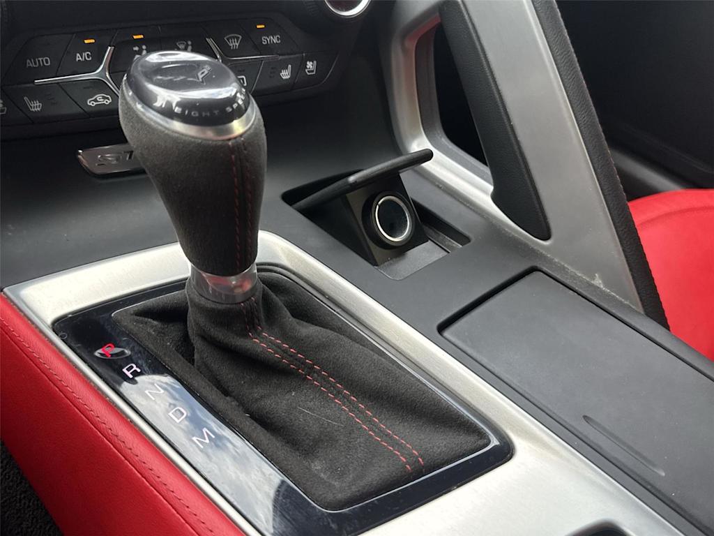 Thumbnail: 2015 Chevrolet Corvette - 9