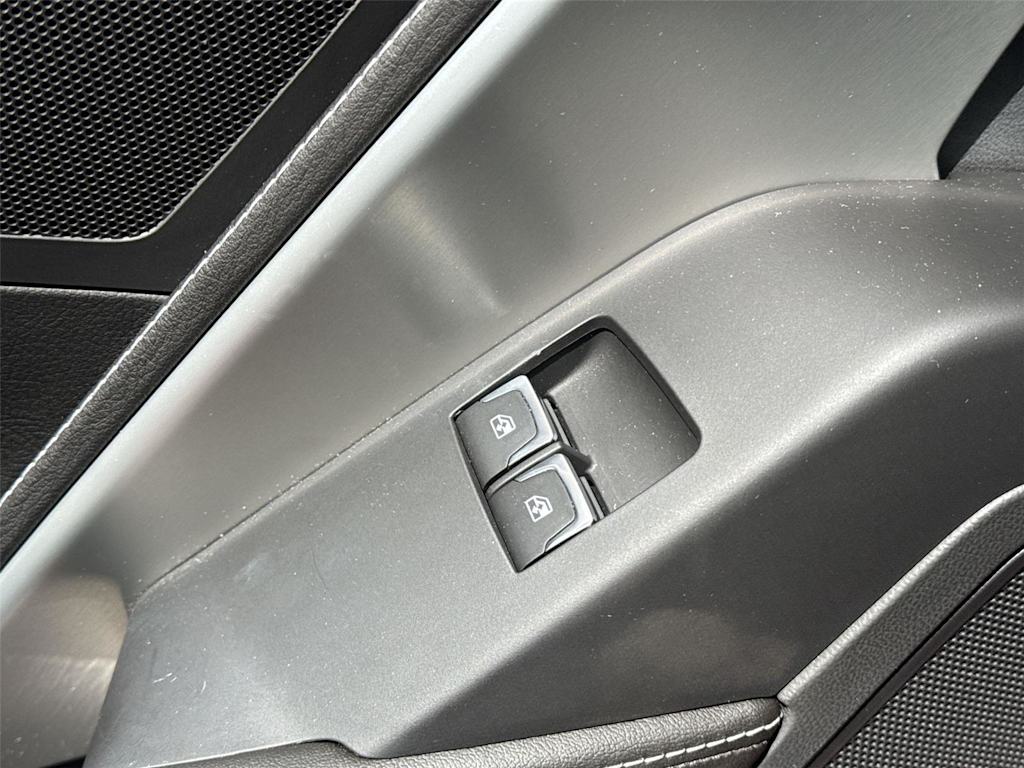 Thumbnail: 2019 Chevrolet Corvette - 20