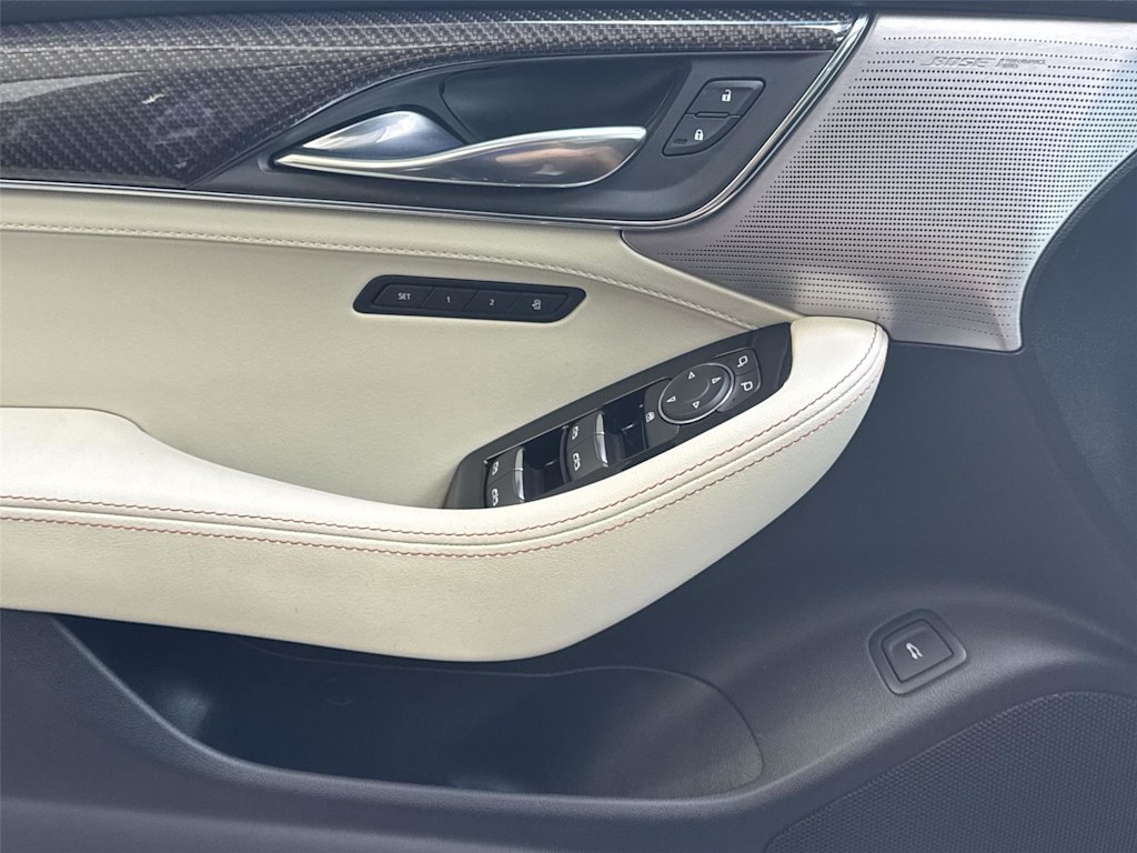 Thumbnail: 2022 Cadillac CT5 - 22