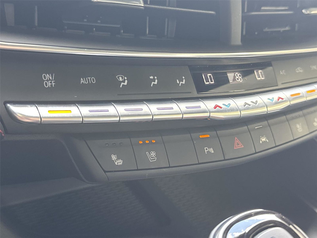 Thumbnail: 2022 Cadillac CT5 - 21