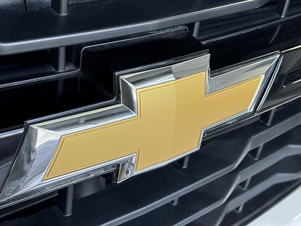 Thumbnail: 2025 Chevrolet Silverado 3500 - 29