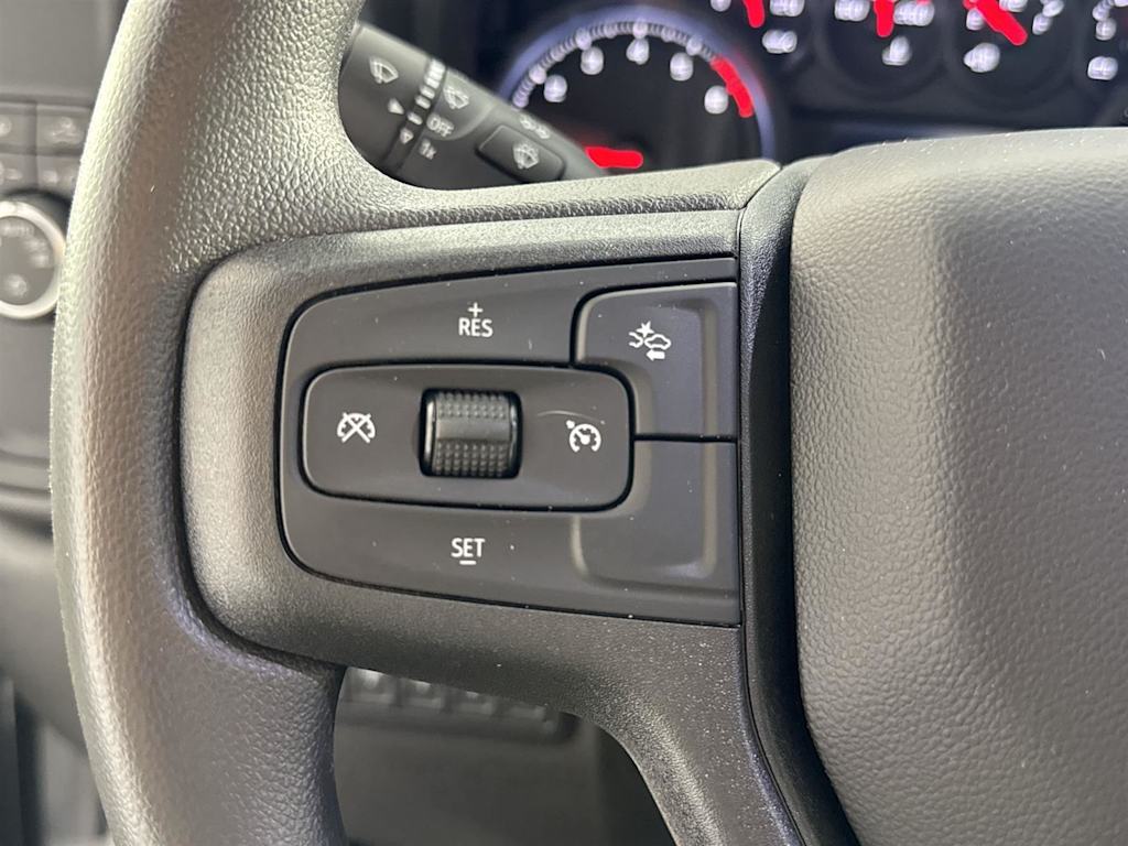 Thumbnail: 2025 Chevrolet Silverado 3500 - 25