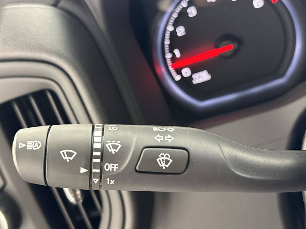 Thumbnail: 2025 Chevrolet Silverado 3500 - 9