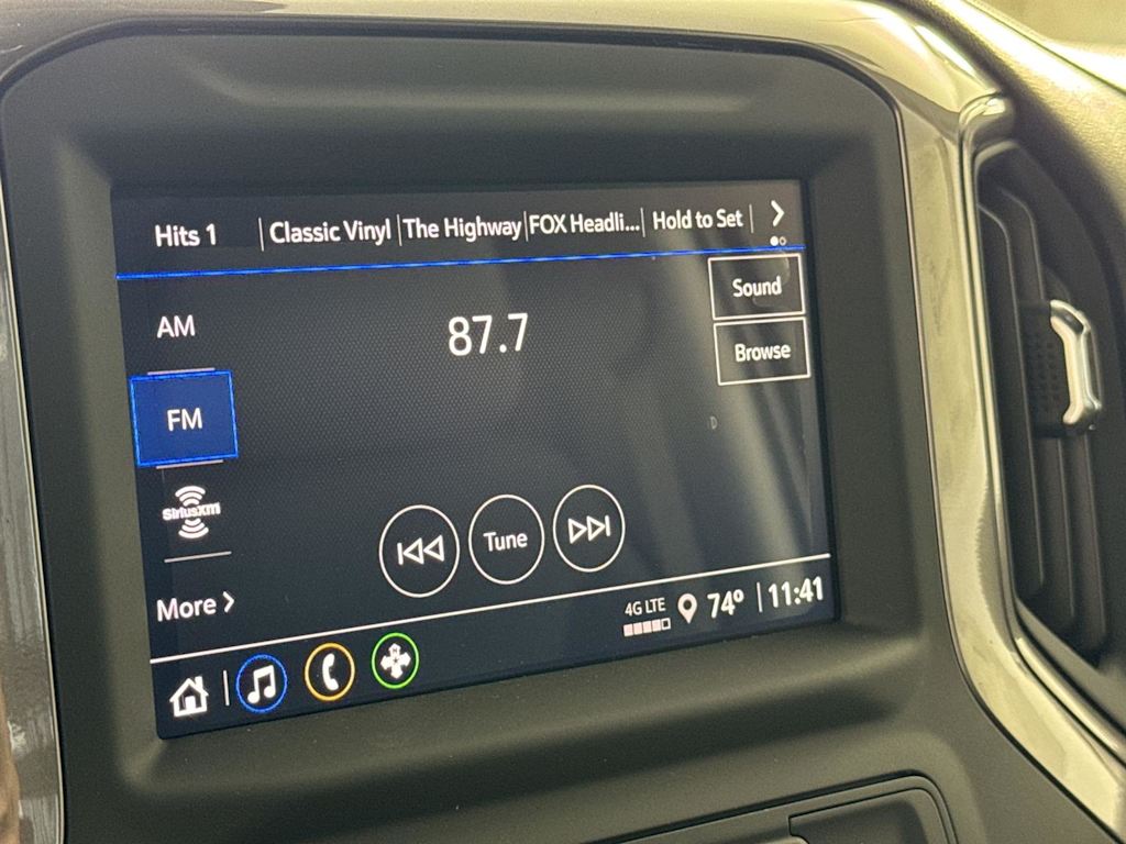 Thumbnail: 2025 Chevrolet Silverado 3500 - 8