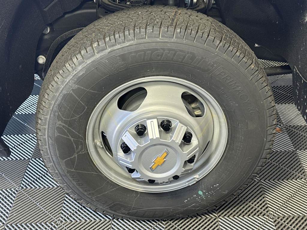 Thumbnail: 2025 Chevrolet Silverado 3500 - 7