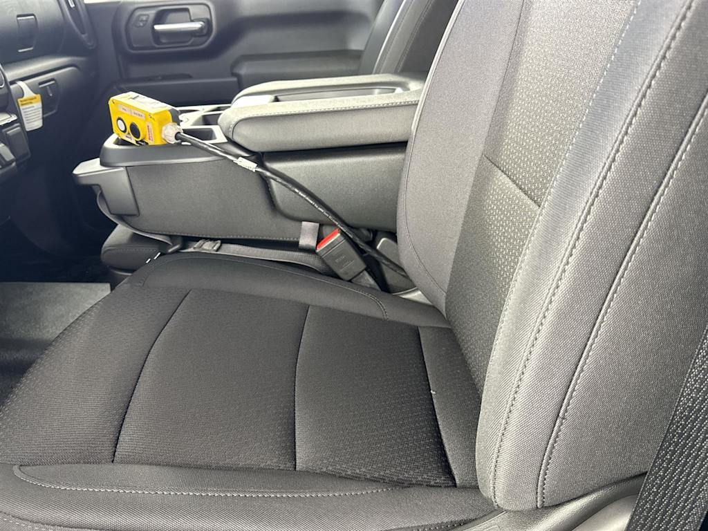 Thumbnail: 2025 Chevrolet Silverado 3500 - 8