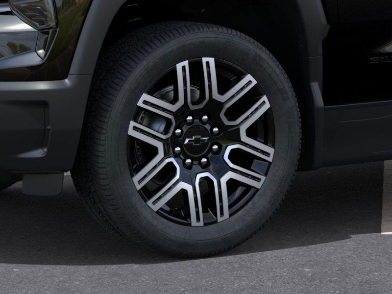 Thumbnail: 2026 Chevrolet Silverado EV - 5