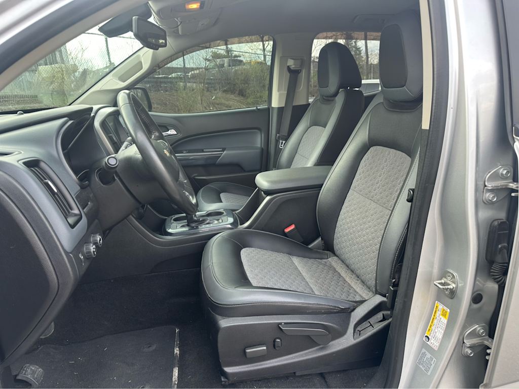 Thumbnail: 2015 Chevrolet Colorado - 9