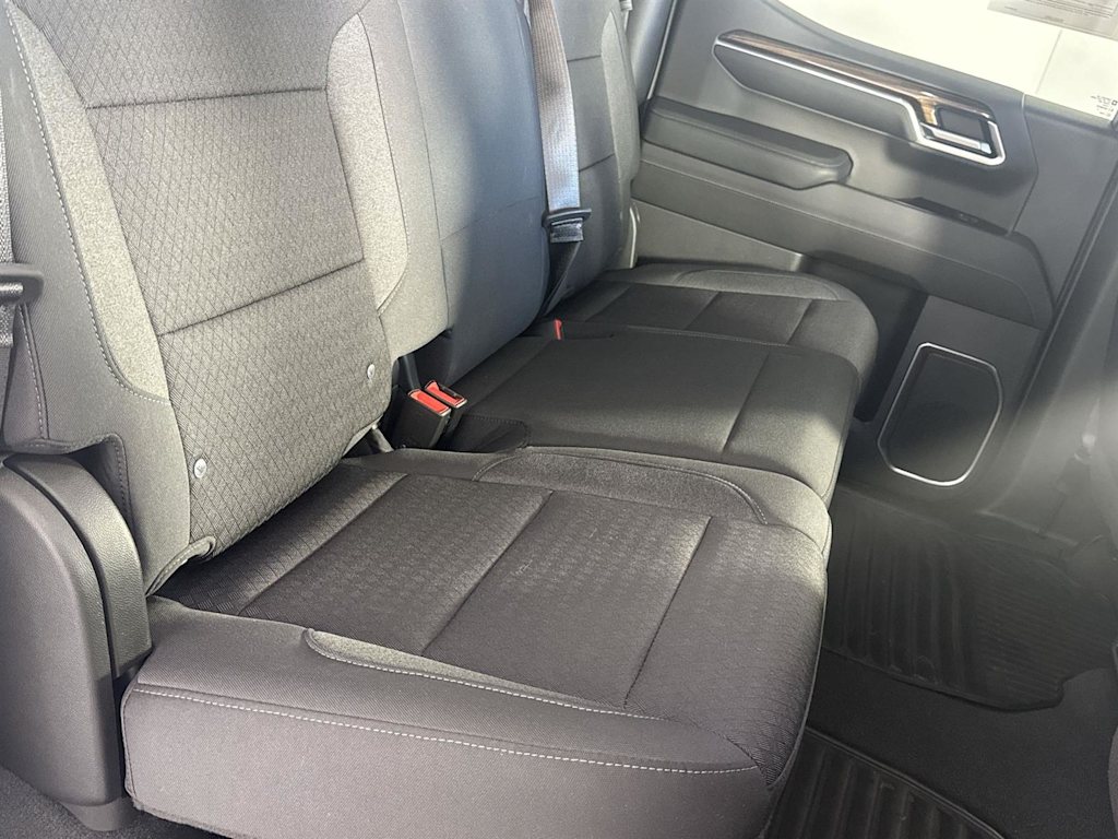 Thumbnail: 2022 Chevrolet Silverado 1500 - 21