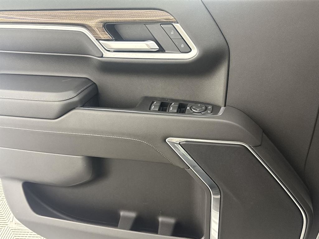 Thumbnail: 2022 Chevrolet Silverado 1500 - 25