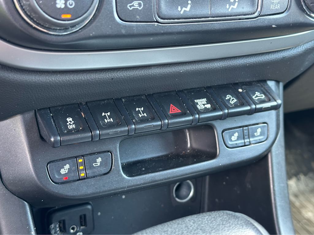 Thumbnail: 2021 Chevrolet Colorado - 19