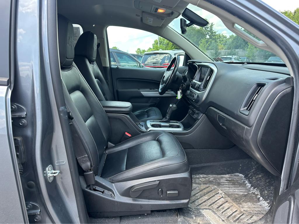 Thumbnail: 2021 Chevrolet Colorado - 23