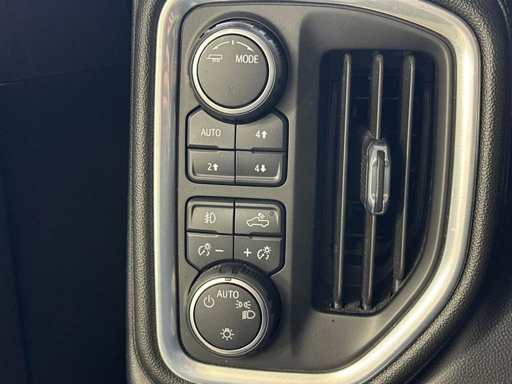 Thumbnail: 2021 Chevrolet Silverado 1500 - 27