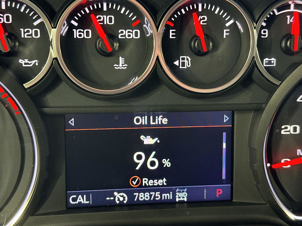 Thumbnail: 2021 Chevrolet Silverado 1500 - 32