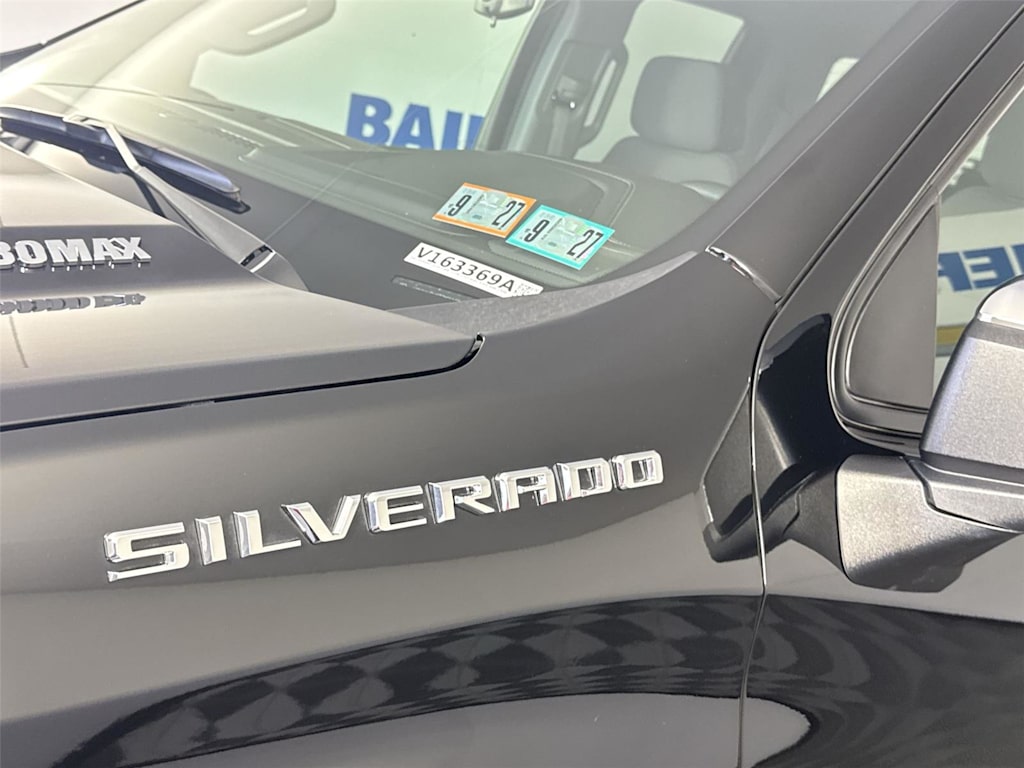 Thumbnail: 2026 Chevrolet Silverado 1500 - 6