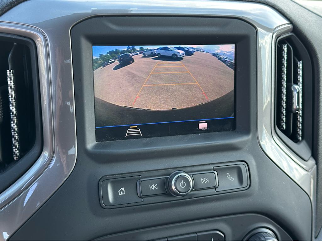 Thumbnail: 2021 Chevrolet Silverado 1500 - 16