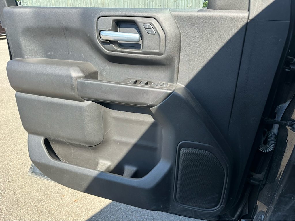 Thumbnail: 2021 Chevrolet Silverado 1500 - 19