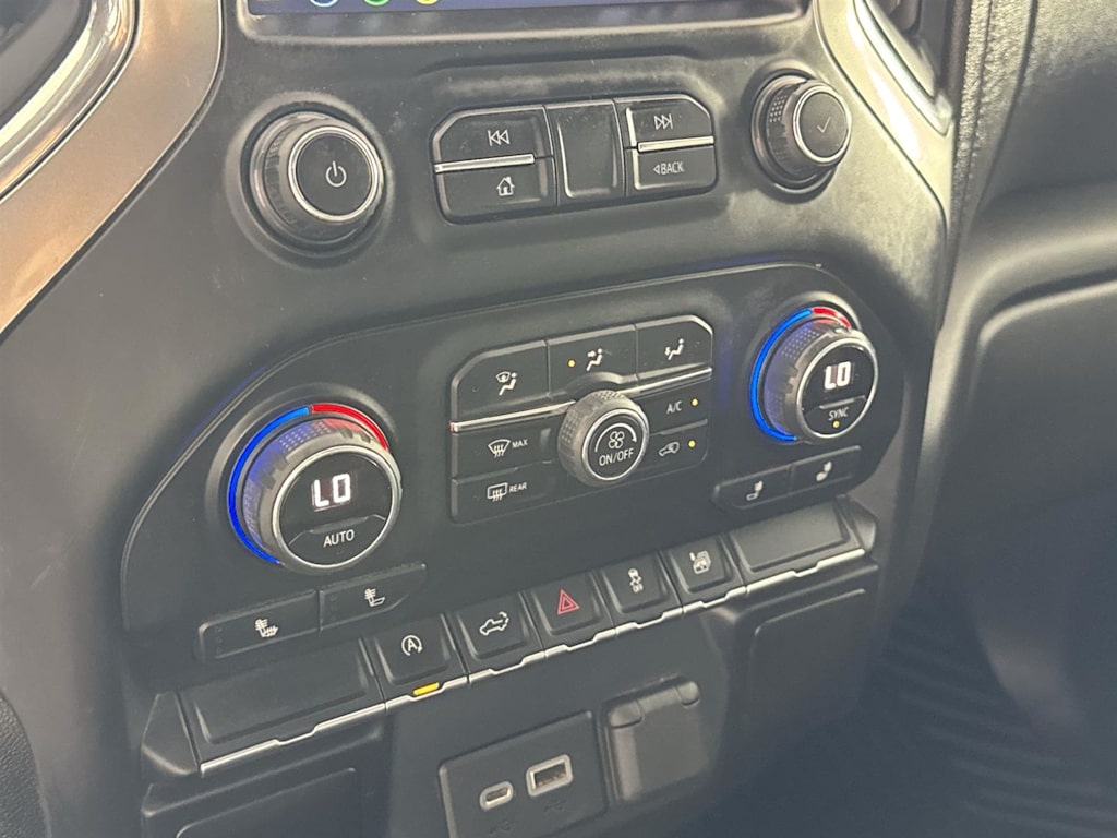 2019 Chevrolet Silverado 1500 LT 22