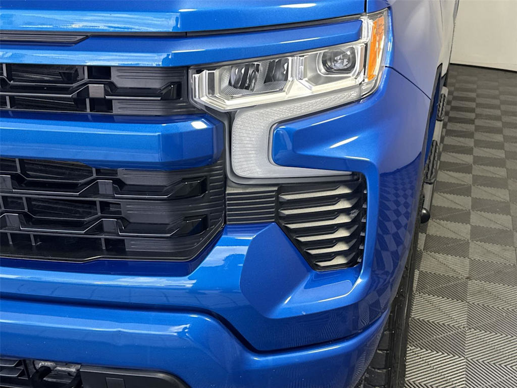 Thumbnail: 2023 Chevrolet Silverado 1500 - 18
