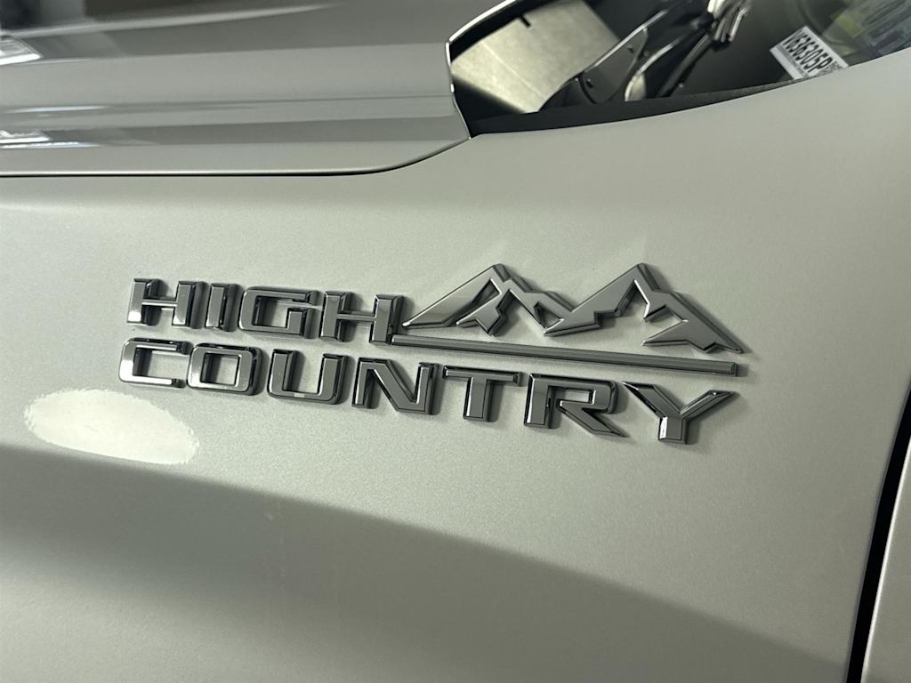 Thumbnail: 2022 Chevrolet Silverado 1500 - 6