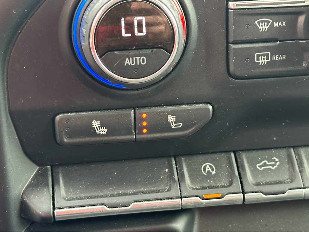Thumbnail: 2019 Chevrolet Silverado 1500 - 18