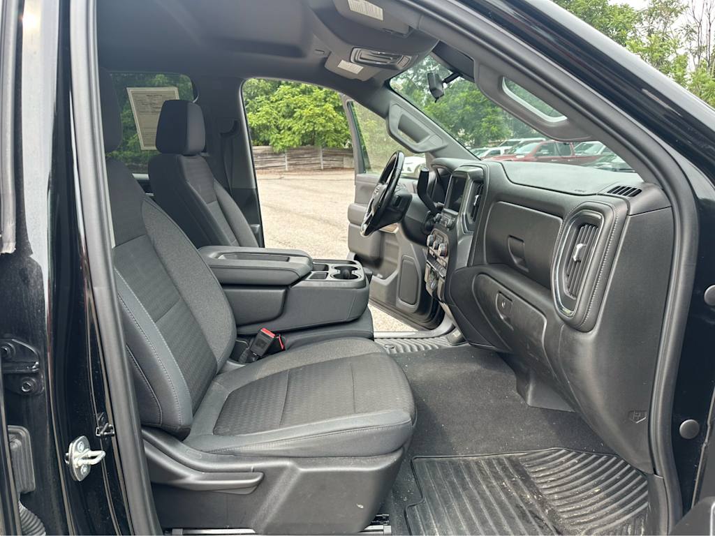 Thumbnail: 2019 Chevrolet Silverado 1500 - 22