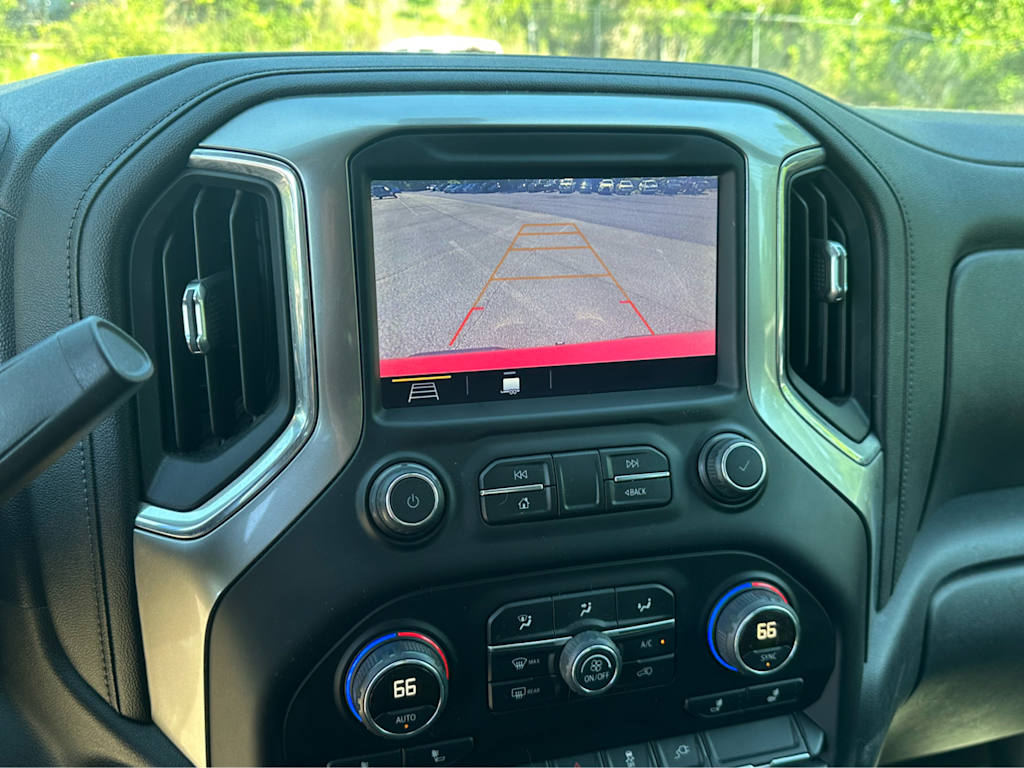 Thumbnail: 2019 Chevrolet Silverado 1500 - 17