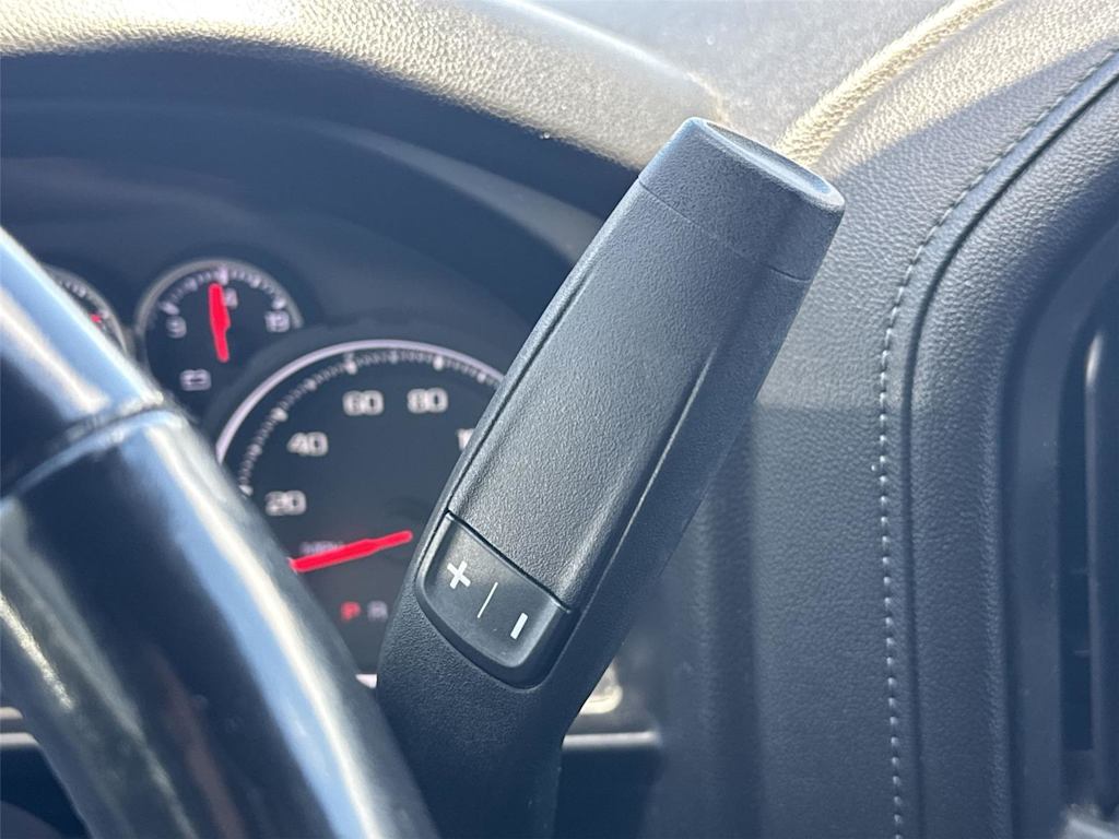 Thumbnail: 2019 Chevrolet Silverado 1500 - 22
