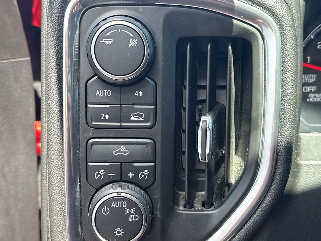 Thumbnail: 2019 Chevrolet Silverado 1500 - 25
