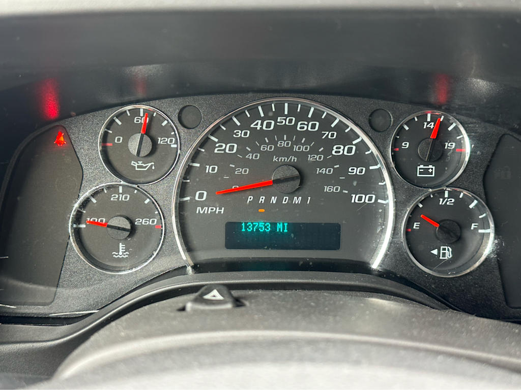 Thumbnail: 2025 Chevrolet Express - 12