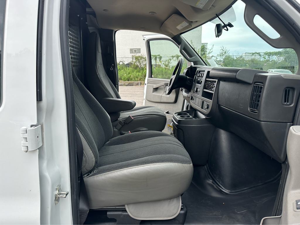 Thumbnail: 2025 Chevrolet Express - 20