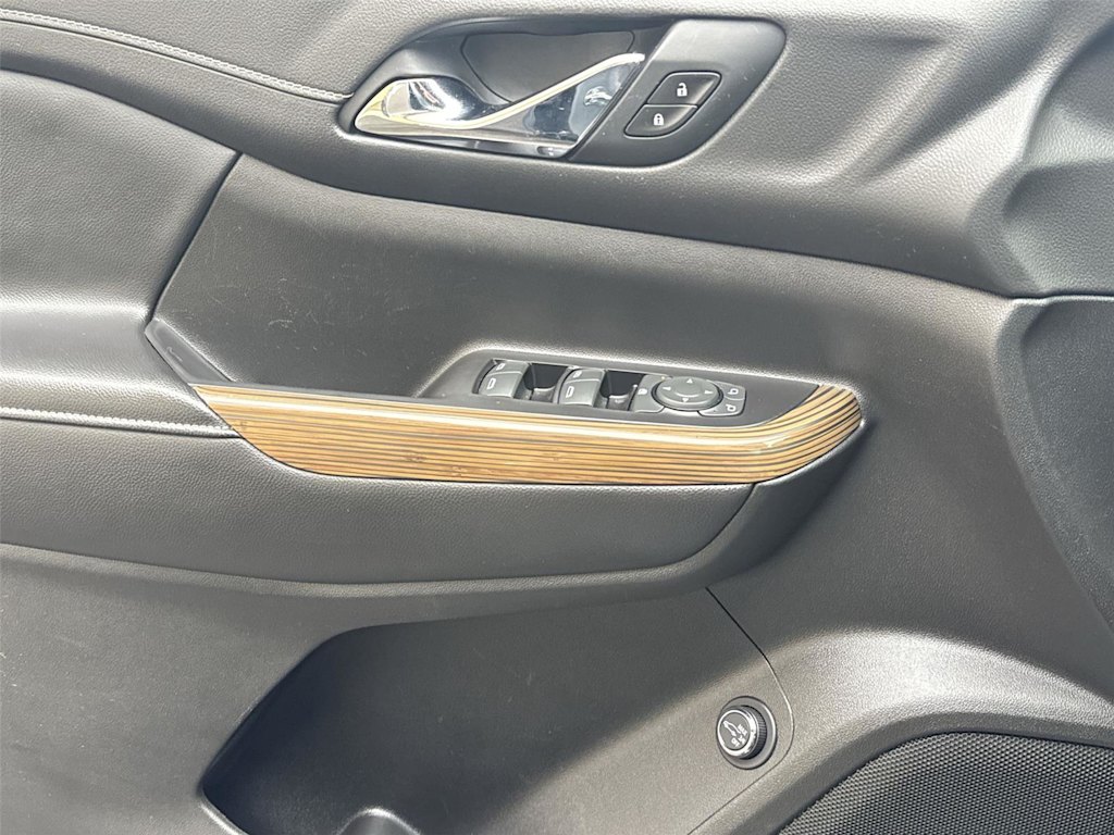 Thumbnail: 2020 GMC Acadia - 24