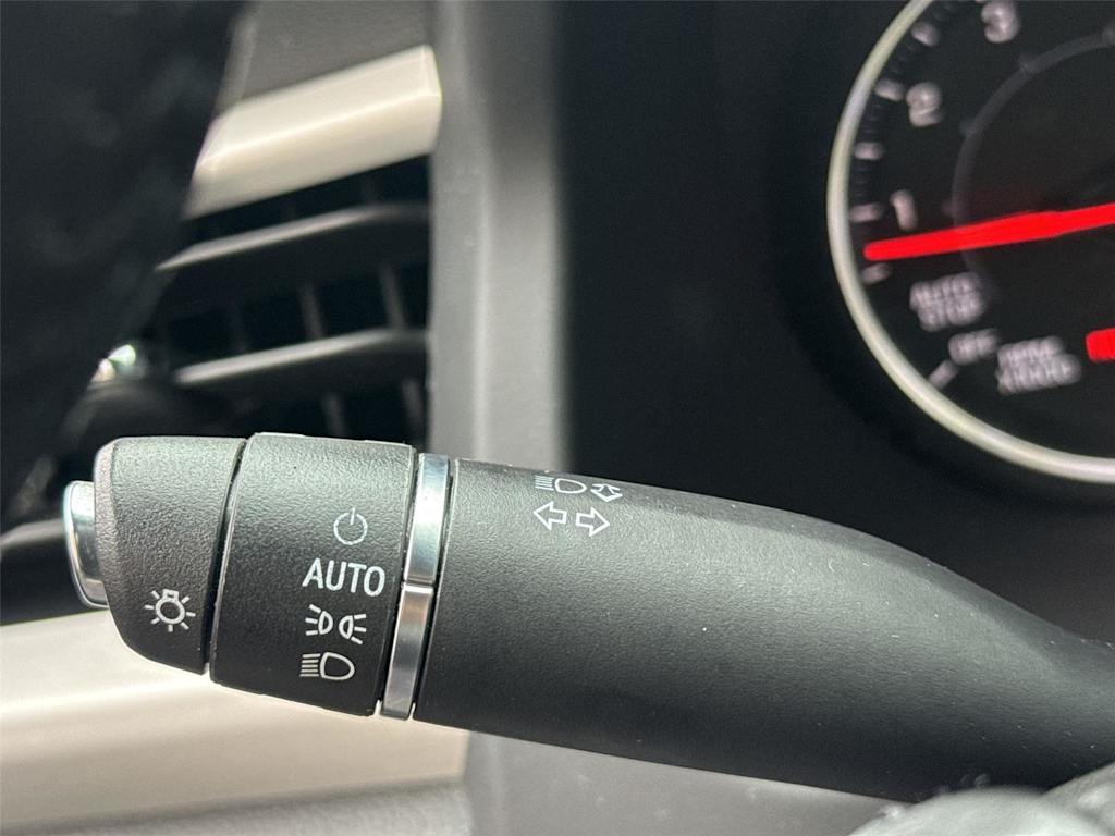 Thumbnail: 2020 GMC Acadia - 12