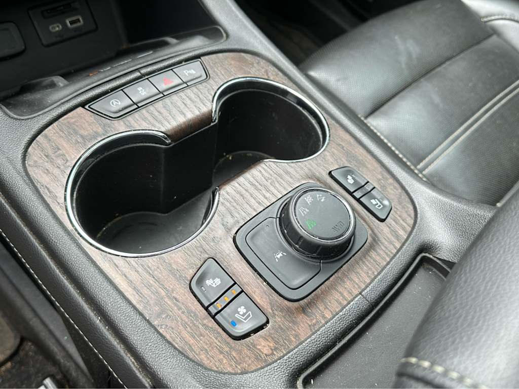 Thumbnail: 2021 GMC Acadia - 12