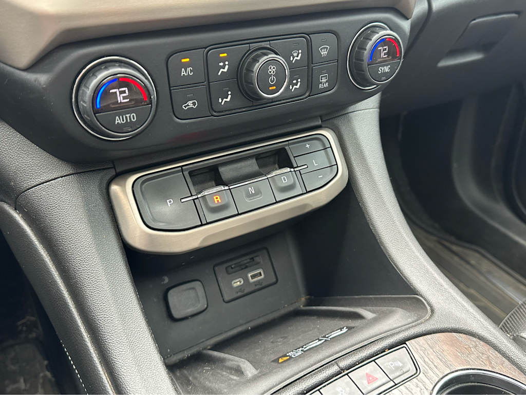 Thumbnail: 2021 GMC Acadia - 19