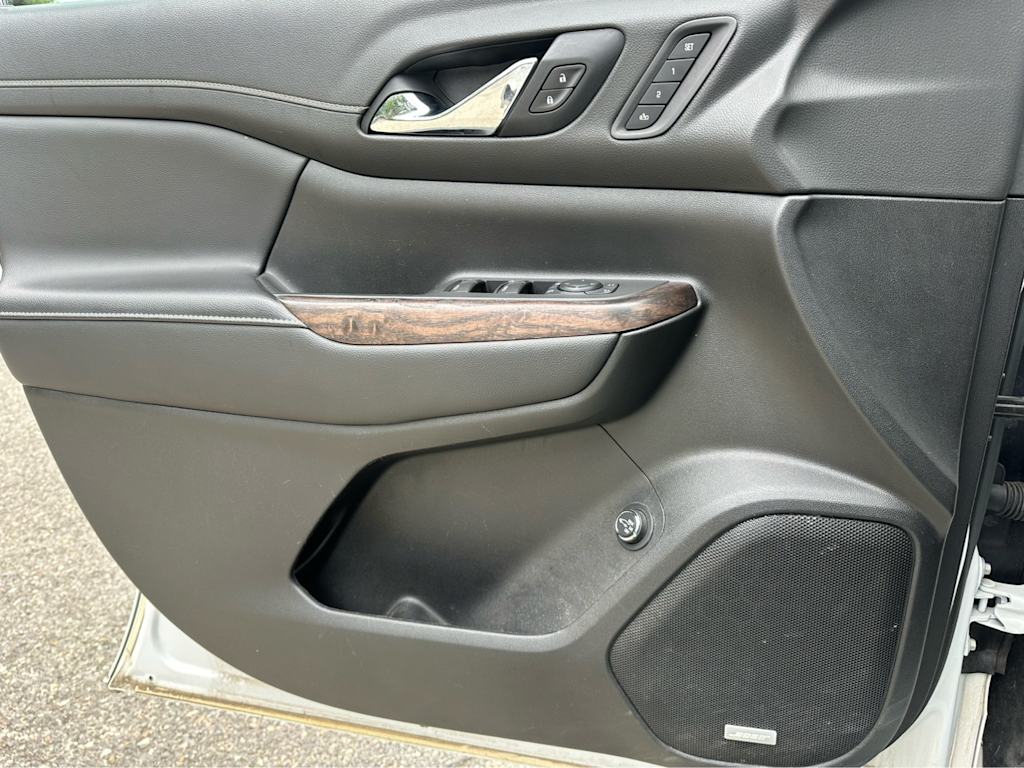 Thumbnail: 2021 GMC Acadia - 22