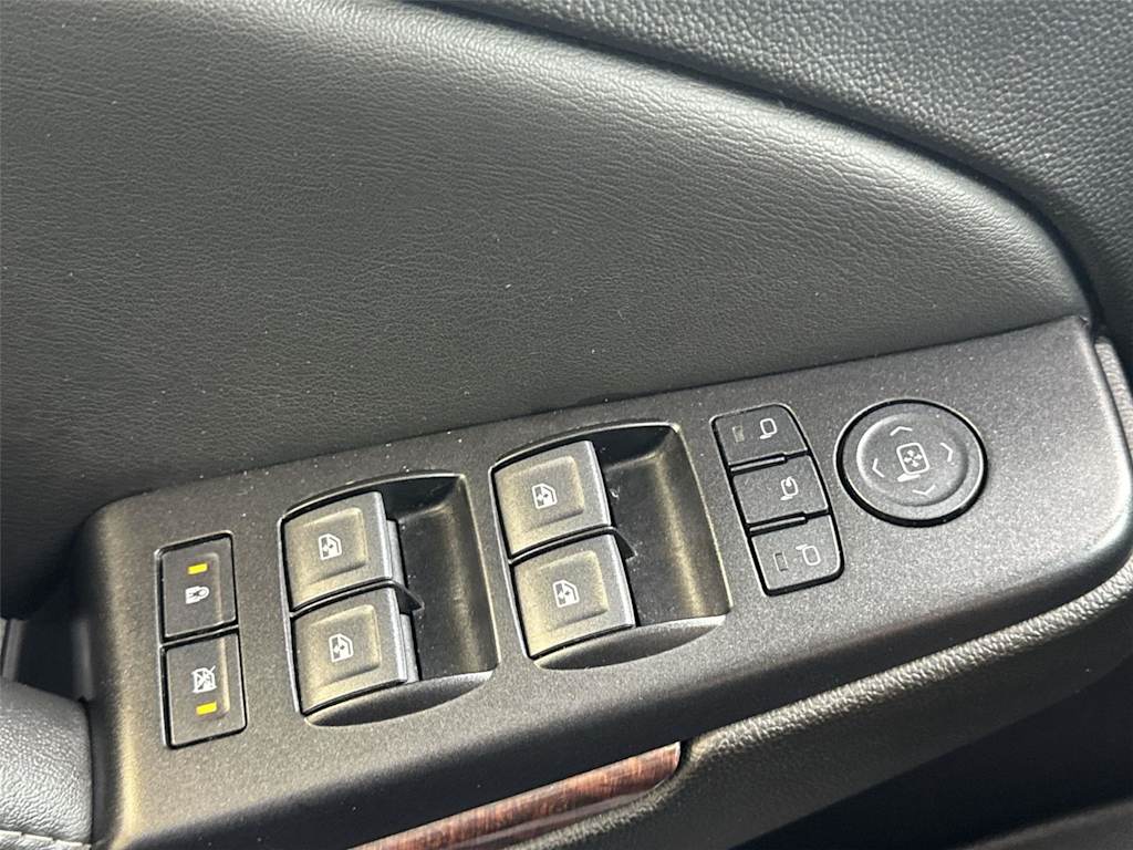 Thumbnail: 2020 GMC Yukon - 25