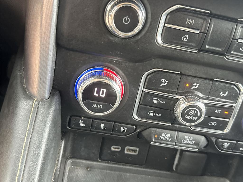 Thumbnail: 2021 GMC Yukon - 22