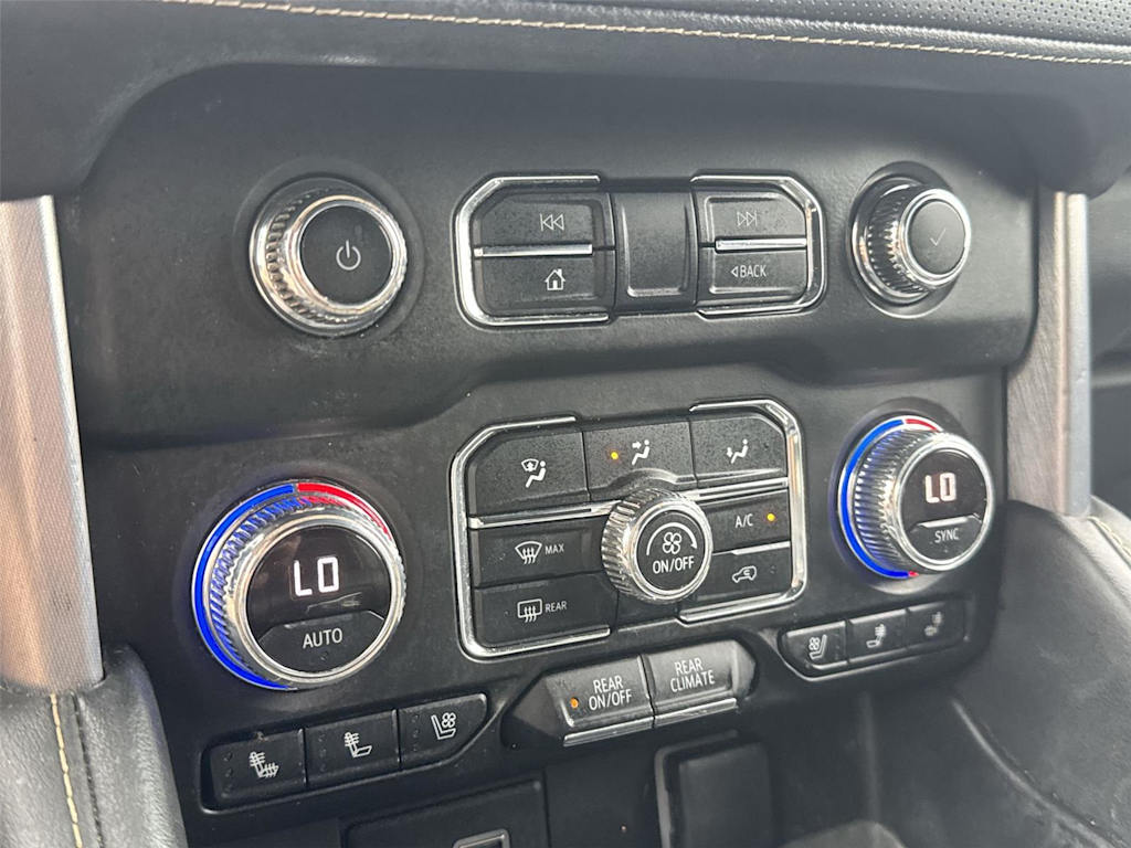Thumbnail: 2021 GMC Yukon - 21