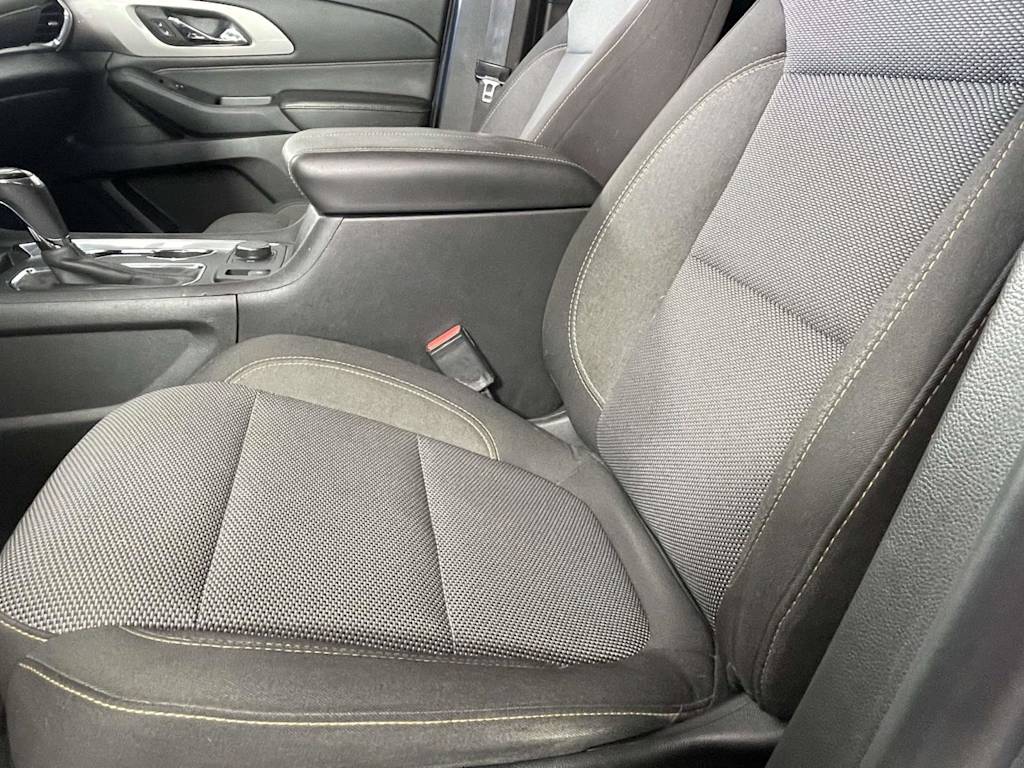 Thumbnail: 2018 Chevrolet Traverse - 8