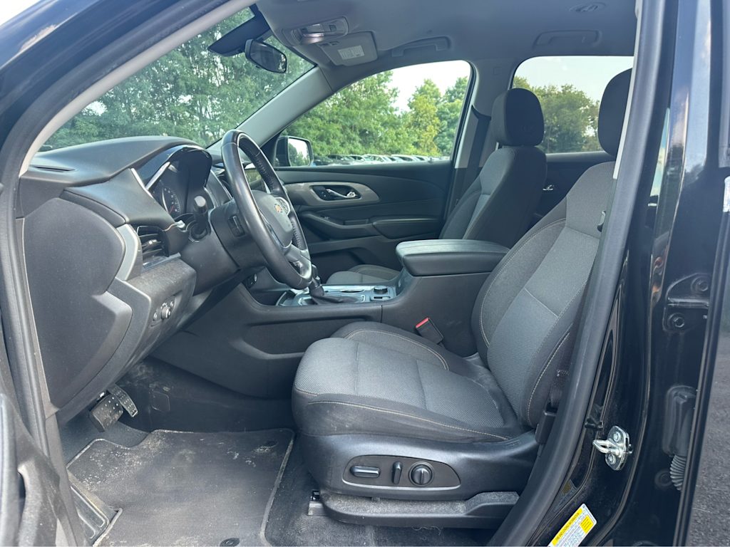 Thumbnail: 2021 Chevrolet Traverse - 8