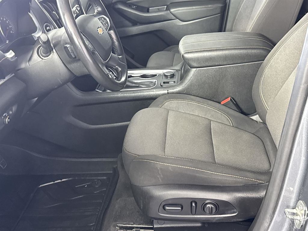 2019 Chevrolet Traverse LT 8