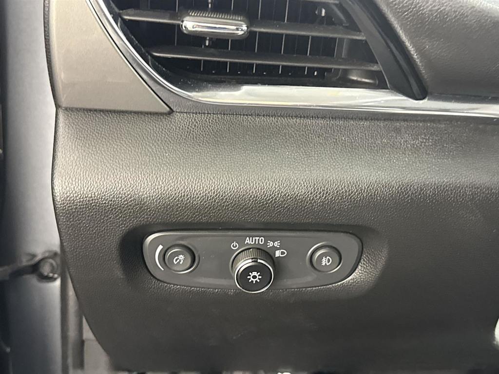 2019 Chevrolet Traverse LT 25