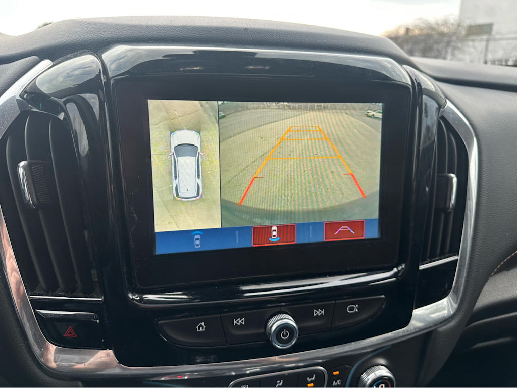 Thumbnail: 2018 Chevrolet Traverse - 18